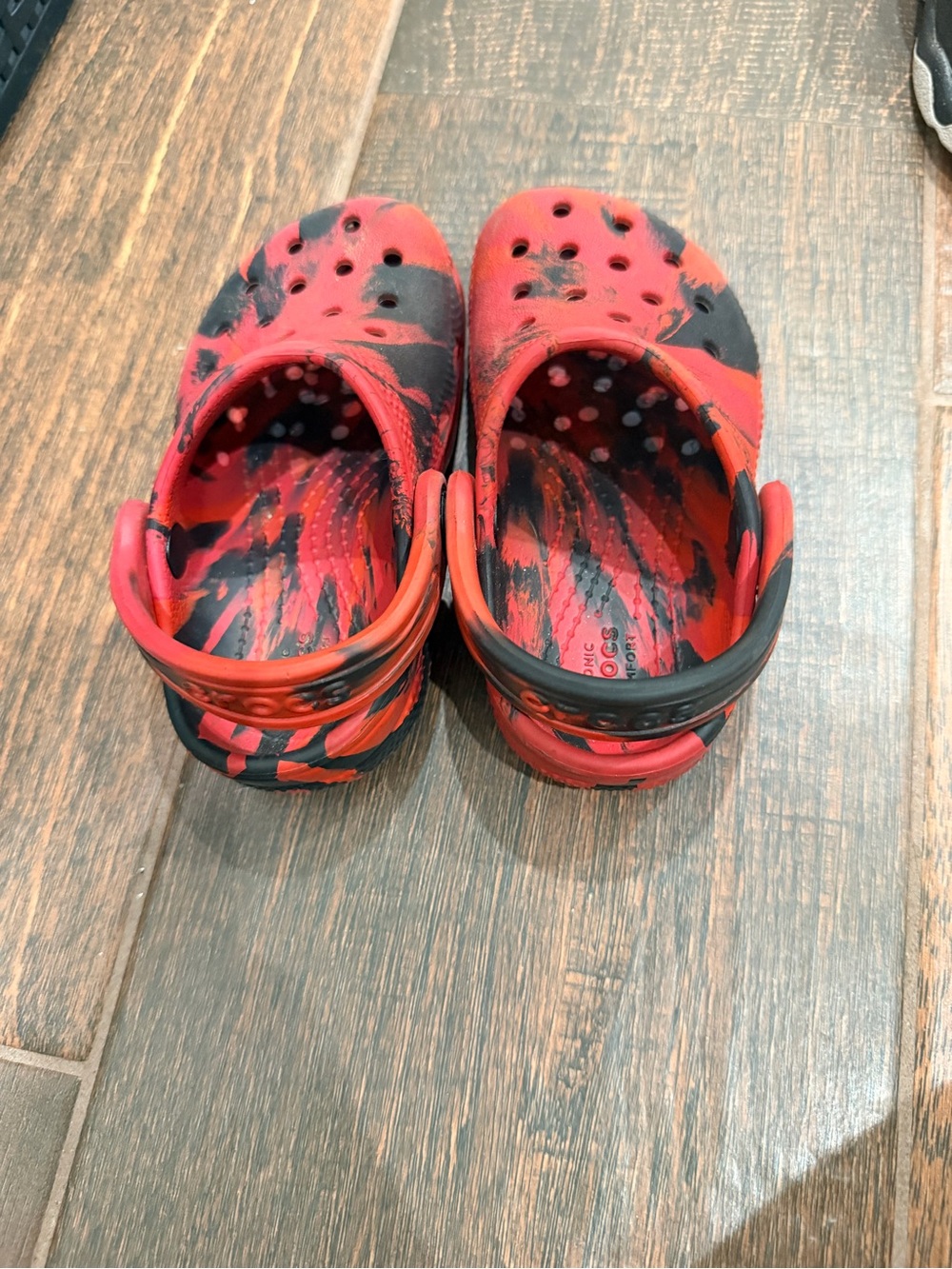 CROCS Kids Red and Black Tie-Dye Clog with Heel Strap